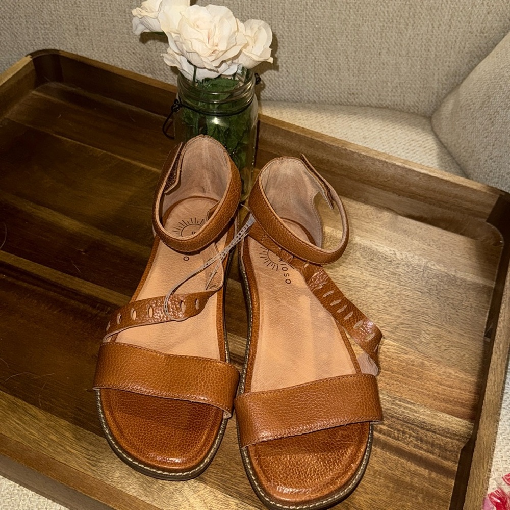 Brioso brown leather sandals 🤎